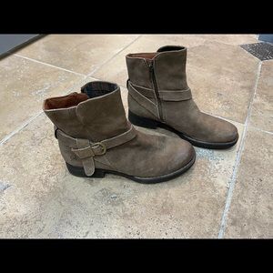 Born Boots